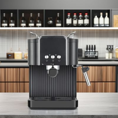 Une machine à café en cuivre électronique tout-en-un