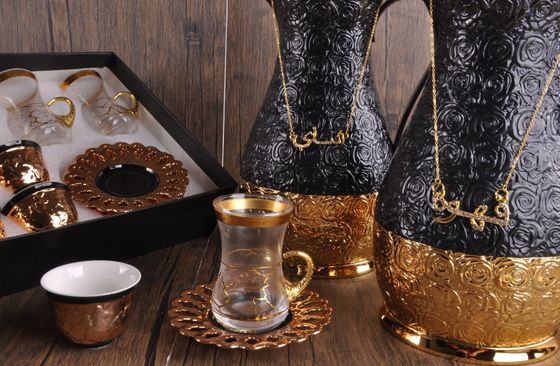 En stock Royal Black Gold Arabian Glass Liner Carefe Porcelaine Coupe Cawa 1L Set de bouilloire de thé et de café Dallah Pot Bouteilles à vide de café arabe
