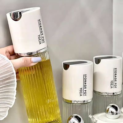 Organiseur d'armoires sur étagère pour solutions de rangement de cuisine économes en espace