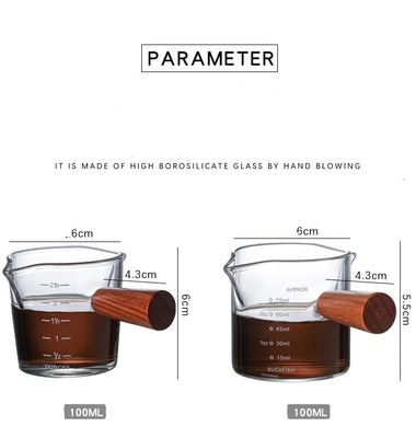 Coupe de mesure en verre borosilicate transparent de 100 ml avec un design minimaliste
