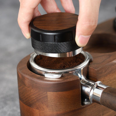 Taille réglable Espresso Tamper Bois de noix et base en aluminium pour une étanchéité parfaite