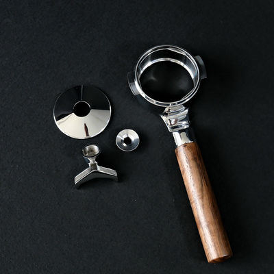 Outils de café et de thé Filtre en acier inoxydable de style classique avec fond en plastique modifiable