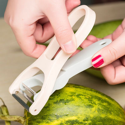Coupeuse de légumes à main durable avec poignée facile et lame d'acier inoxydable tranchante pour une prise rapide