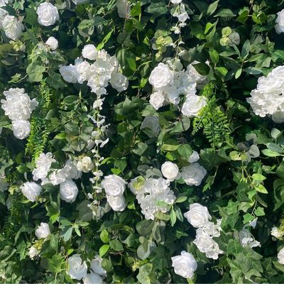 Décoration murale en tissu 3D avec des plantes vertes réalistes