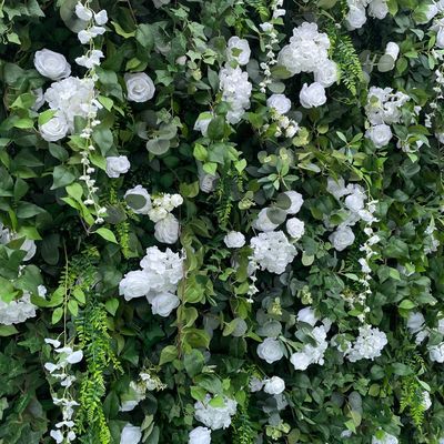 Décoration murale en tissu 3D avec des plantes vertes réalistes