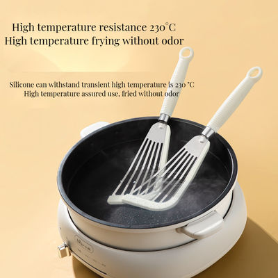 Des appareils de cuisine sans adhésifs pour la friture dans des pots de cuisine