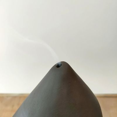 Mini brûleur d'encens en céramique de style chinois avec porte-encens en métal à logo personnalisé