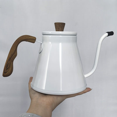 Set de brassage de café pour verser avec une bouilloire en acier inoxydable de design moderne
