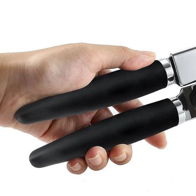 Ouvre-boîtes en acier inoxydable multifonctionnel personnalisé avec bord lisse et poignée en bois