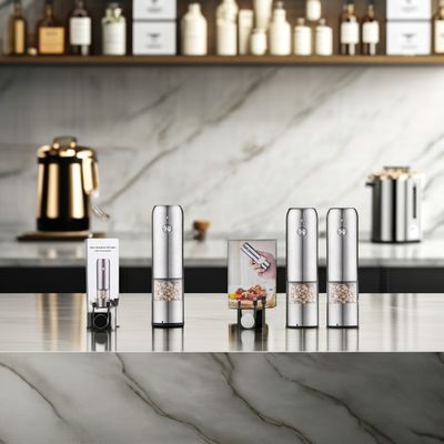 Moulins à sel et poivre avec noyau en céramique en acier inoxydable mini-moulin électrique