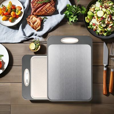 Planche de coupe de cuisine en acier inoxydable 304 avec conception anti-mousse et caractéristique antidérapante