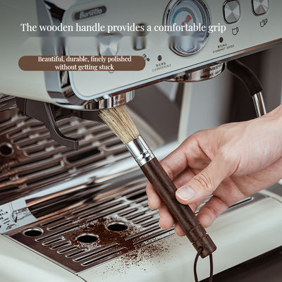 Une brosse de nettoyage écologique pour le fabricant de poudre et de filtre de café noir en bois