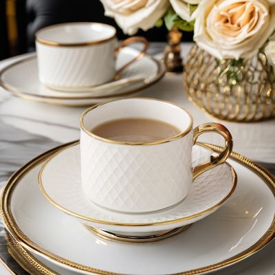 200 ml de tasse et soucoupe en céramique moderne nordique blanche