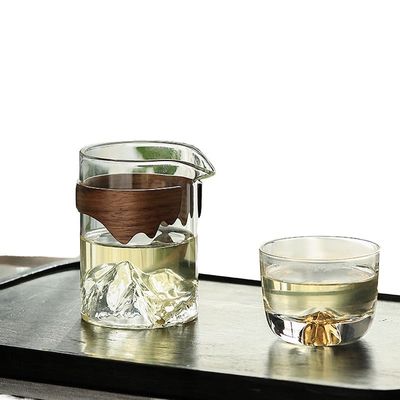 Coupe en verre transparent de 240 ml Design classique Eco-friendly Fabriqué à la main pour le thé