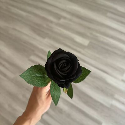 Roses artificielles multicolores Petites fleurs de mariage blanches pour le bricolage et la décoration de la chambre