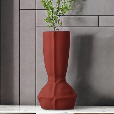 Vase en céramique vitrée en forme spéciale dans un design moderne et élégant pour les mariages et la maison