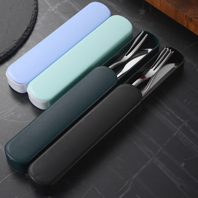 Couverts modernes jetables en acier inoxydable en or et en argent pour la fête de mariage du restaurant