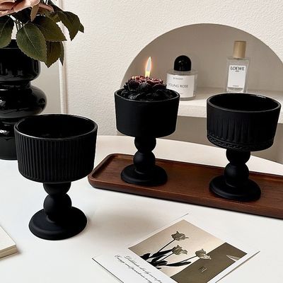 Conception de lignes verticales uniques Goûter à vin vintage Goûter à dessert à pieds de verre pour cadeaux