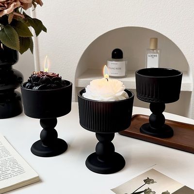 Conception de lignes verticales uniques Goûter à vin vintage Goûter à dessert à pieds de verre pour cadeaux