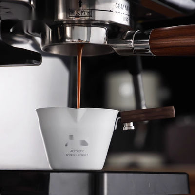 Conception traditionnelle 120 ml de tasse de mesure d'espresso en acier inoxydable stockée pour la mousse