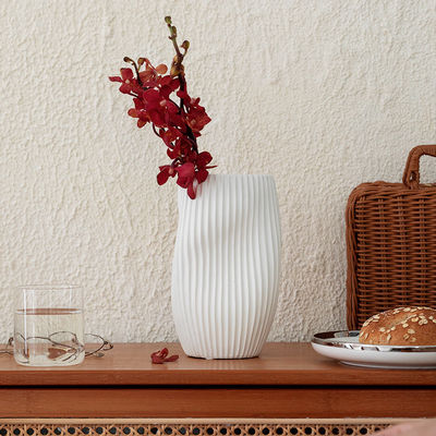 Vase en céramique italienne moderne préférée des supermarchés pour des arrangements floraux exquis