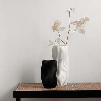 Vase en céramique italienne moderne préférée des supermarchés pour des arrangements floraux exquis