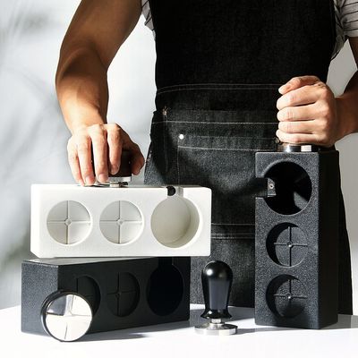Un support de café à la main moderne ABS Espresso avec porte-filtre écologique