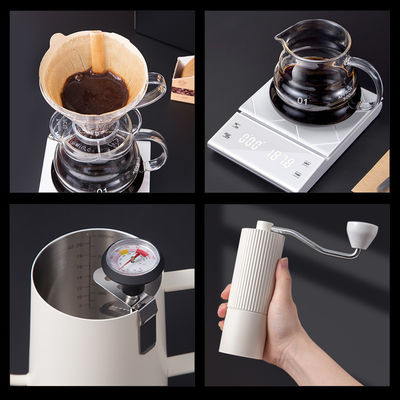 Moulin à café manuel en acier inoxydable sans fil de 600 ml Europe Design à vitesse réglable 48 mm