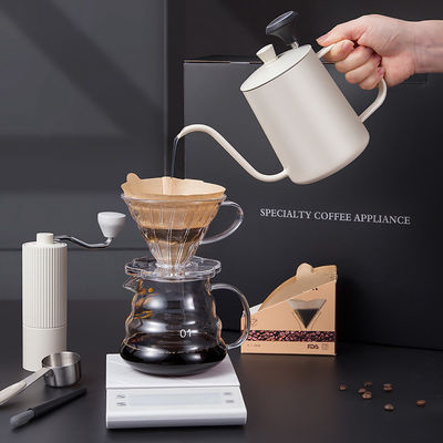 Moulin à café manuel en acier inoxydable sans fil de 600 ml Europe Design à vitesse réglable 48 mm