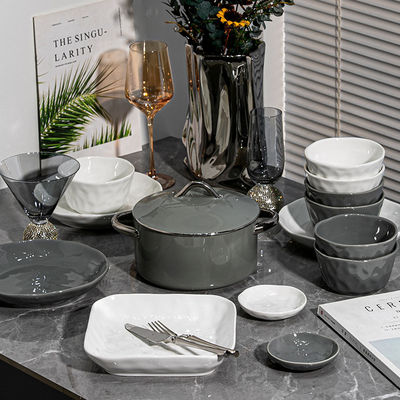 Retour à l' école Un incontournable de la table en céramique de style européen avec bordure en or
