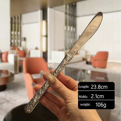 4 Utilisateurs Couleur personnalisée couteau super pointu dentelé Gold Stainless Steel Flatware Set