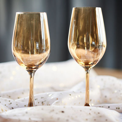 Profitez des riches saveurs des vins de Bourgogne Bordeaux avec des coupes cristallines d'ambre sans plomb