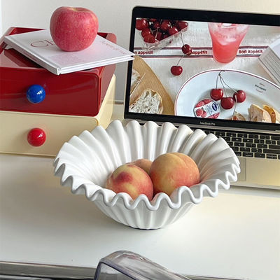 Plaque en PET ronde multicolore de luxe pour servir des salades et des collations lors de soirées de cuisine moderne