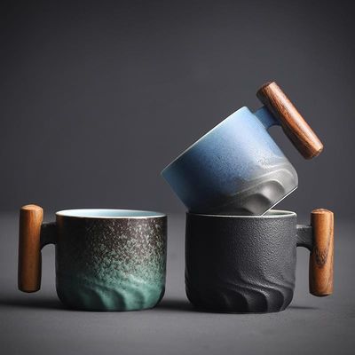 Rendez votre voyage de camping plus agréable avec un ensemble de tasses et de soucoupes de café unique 2024