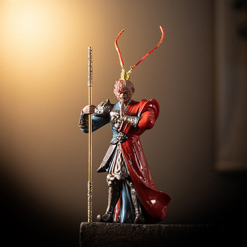 Design contemporain Décor intérieur Sculpture Noir Myth Wukong Porteur de lumière LED en céramique
