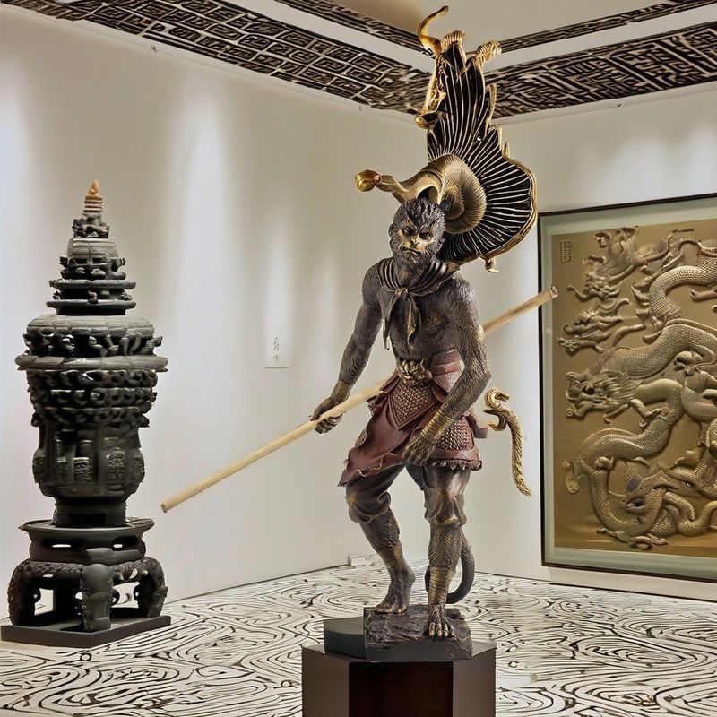 Statue de Wukong en alliage de cuivre 3D personnalisé Un style de design contemporain pour la décoration d'hôtel