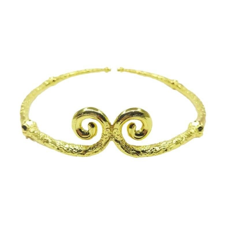 Badge de la bague en or du roi singe Hoop Trois pièces pour la périphérie de jeu dans Black Myth