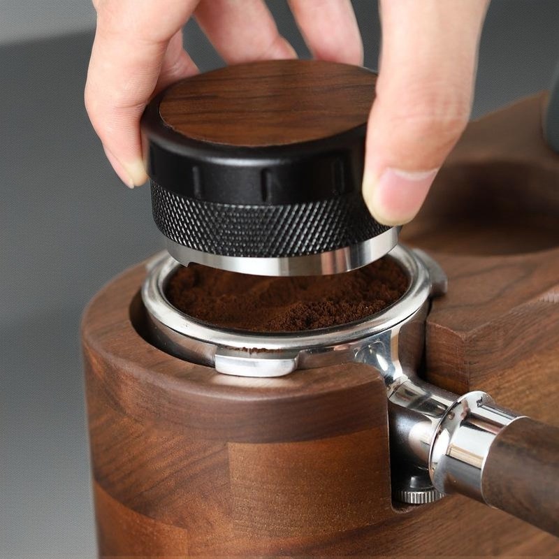 Manipulateur de café Espresso portable avec poignée en bois de noyer et base en acier inoxydable