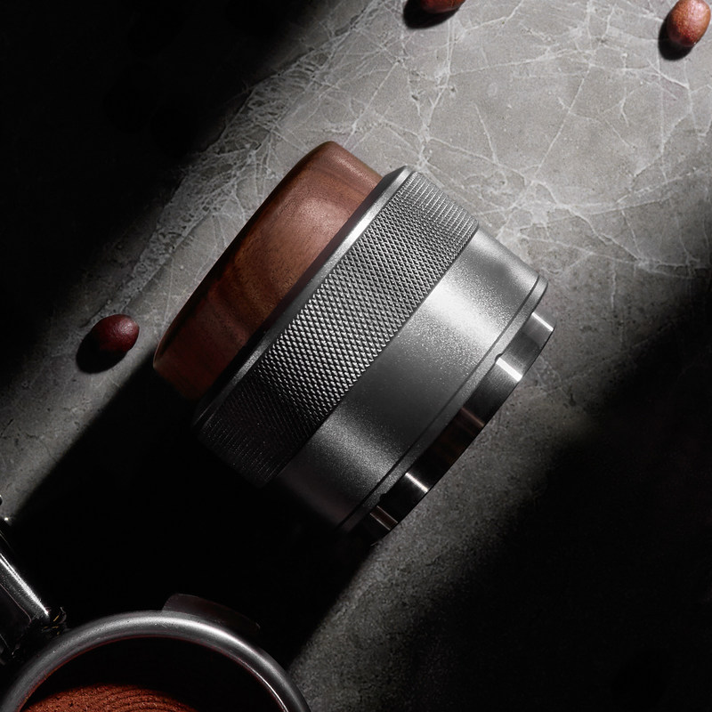 Couvercle en bois 304 en acier inoxydable Tamper Coffee Leveler pour le café Espresso 51mm 53mm 58mm