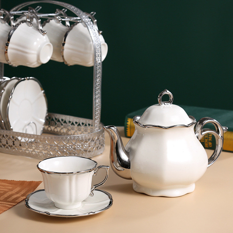 Ensemble de thé vintage durable avec théière en porcelaine de luxe tasses et soucoupes à café