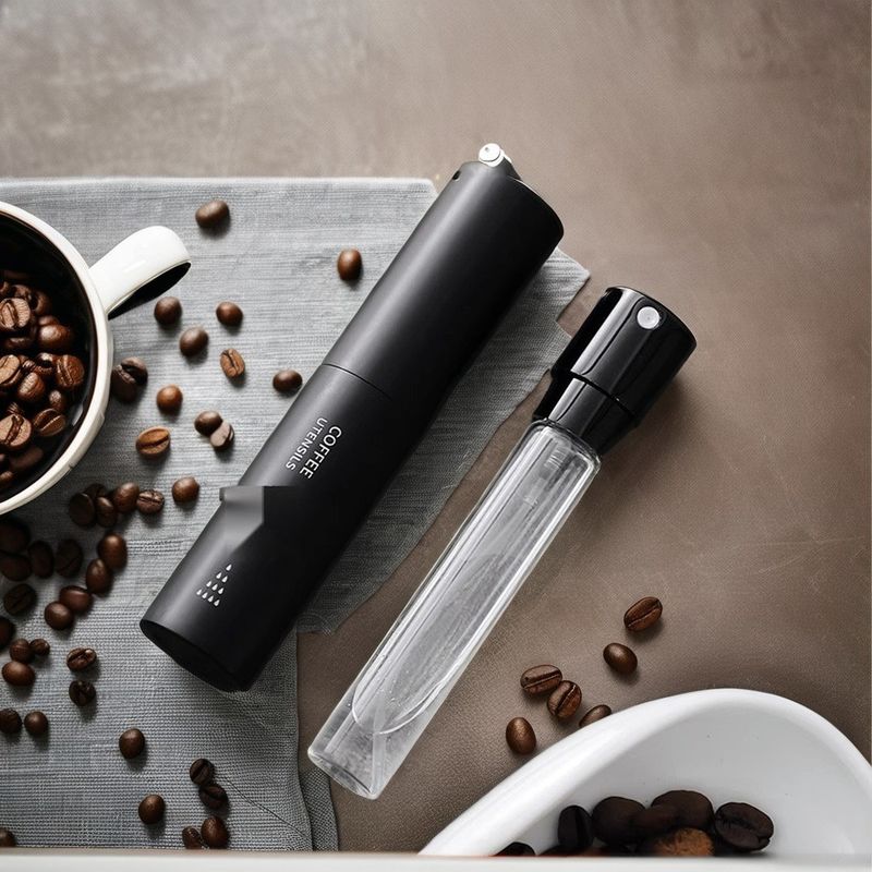 Logo personnalisé Acceptable Portable 10 ml Spray anti-mouches pour les grains de café en noir