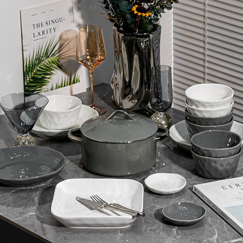 Retour à l' école Un incontournable de la table en céramique de style européen avec bordure en or